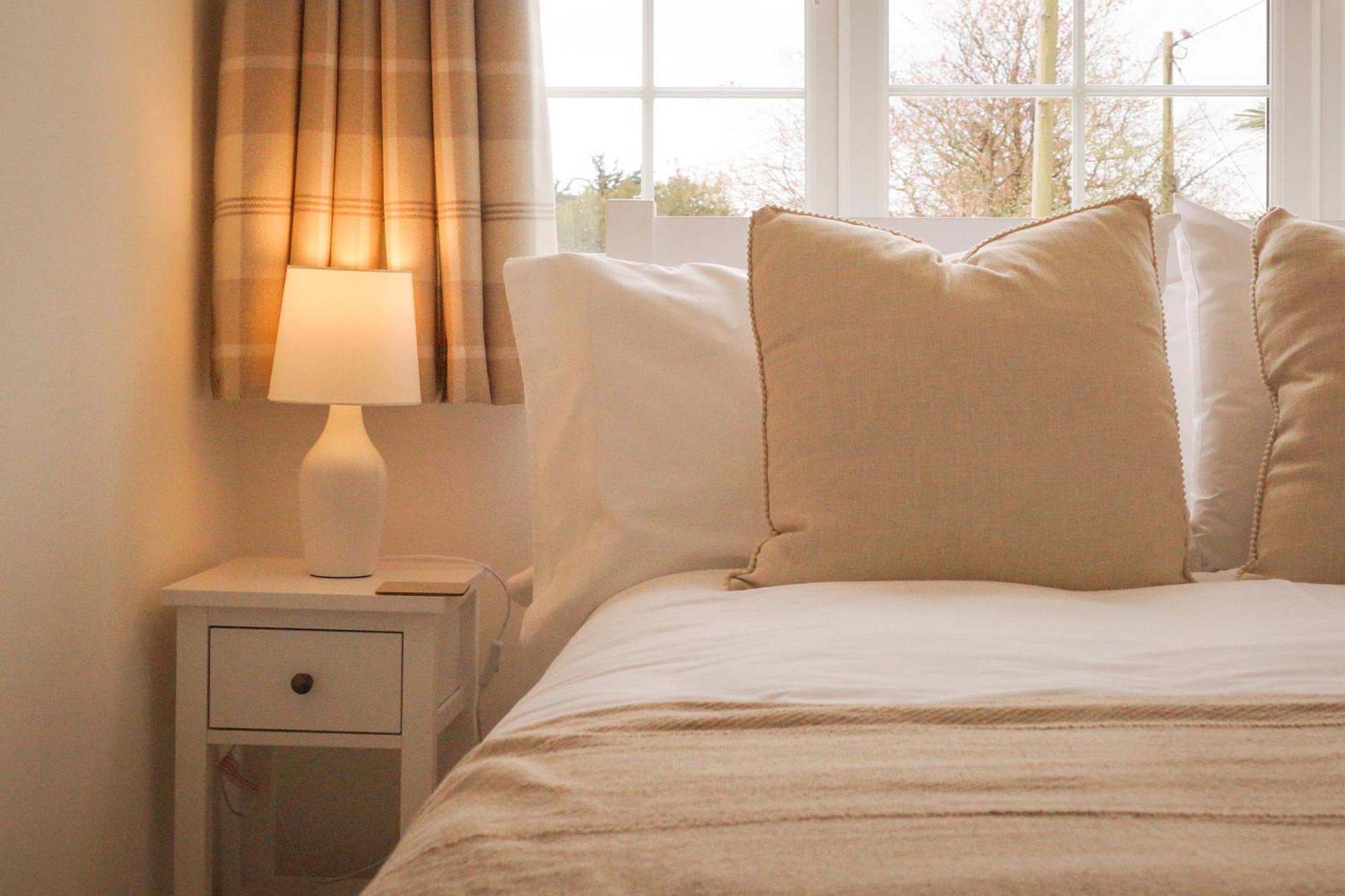 Lemon Tree Inn - Newly Refurbished Coastal Stay Swyre Exterior foto